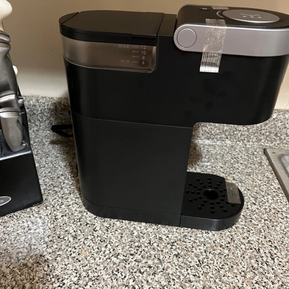 Coffee Machine - Picture 3 of 5